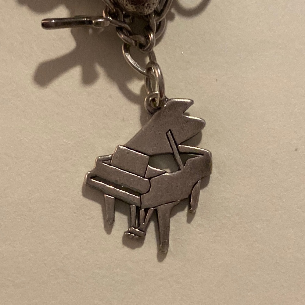 RETIRED: James Avery Piano
